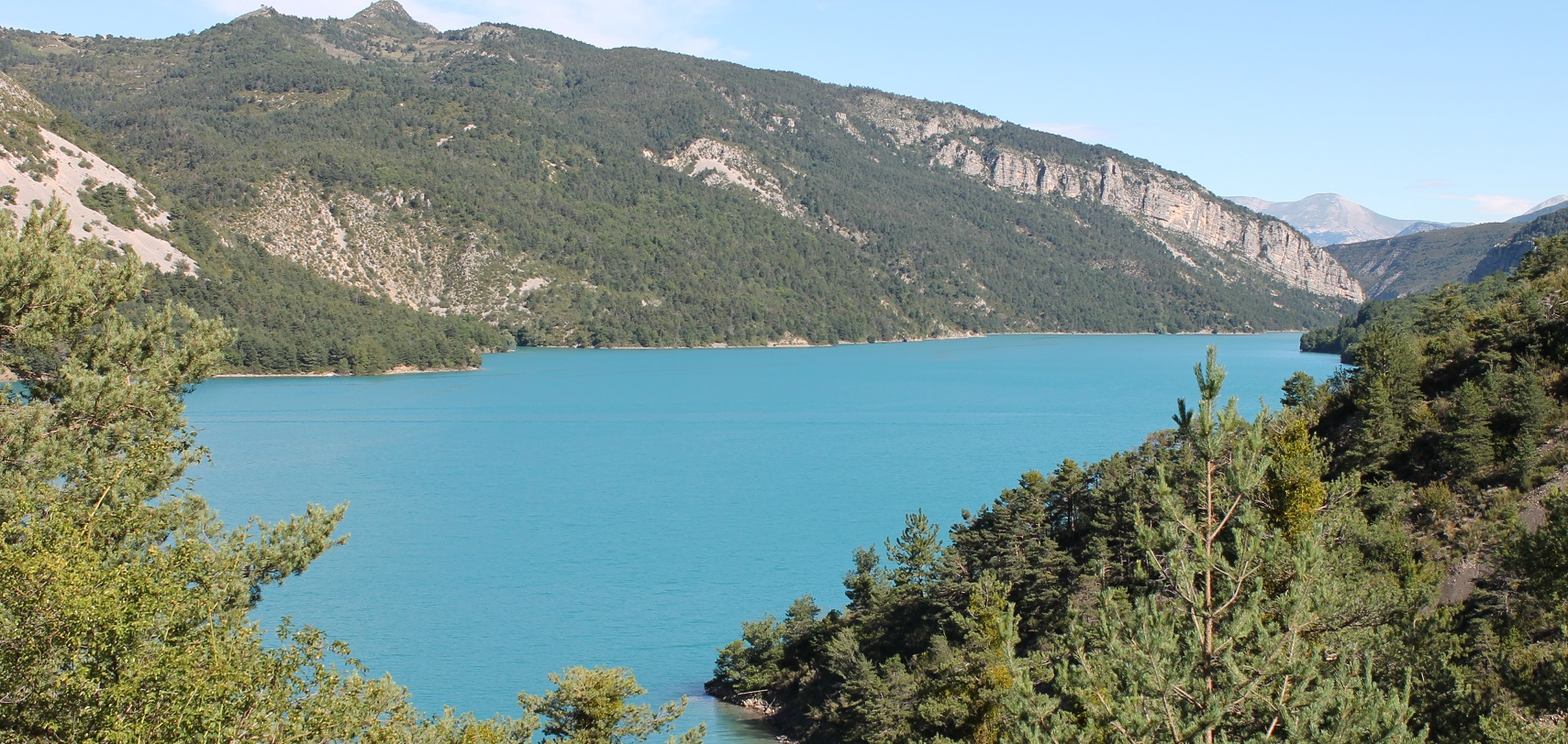 The Castillon lake
